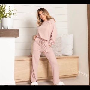 KITTENISH LENA BLUSH COZY SET
